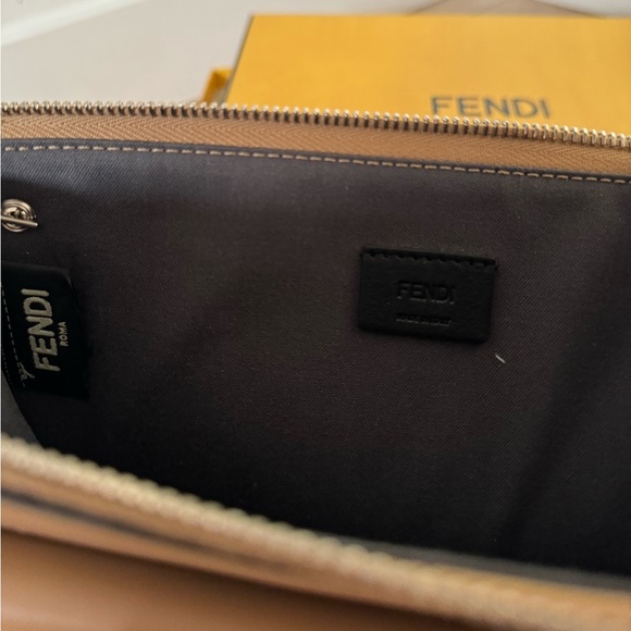Fendi Tan Crossbody - Picture 4 of 4